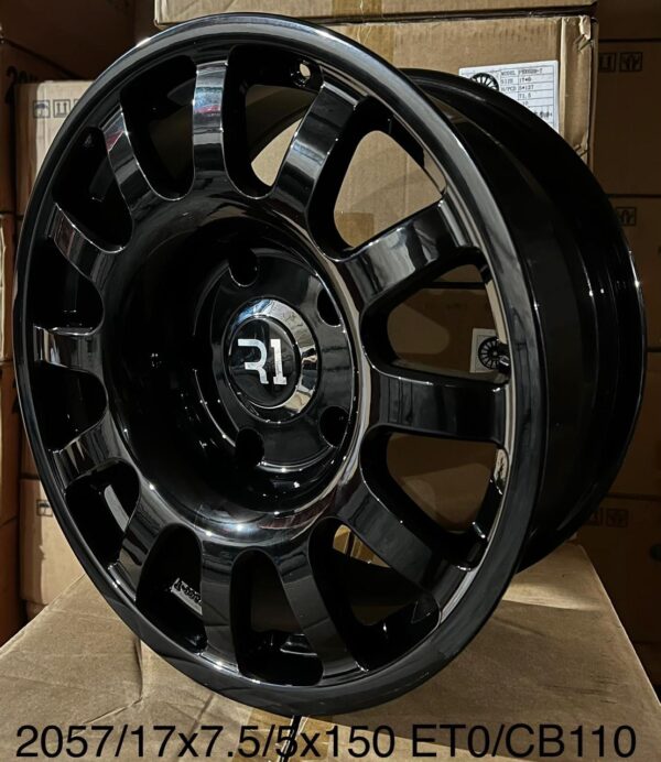 17x7.5/5x150